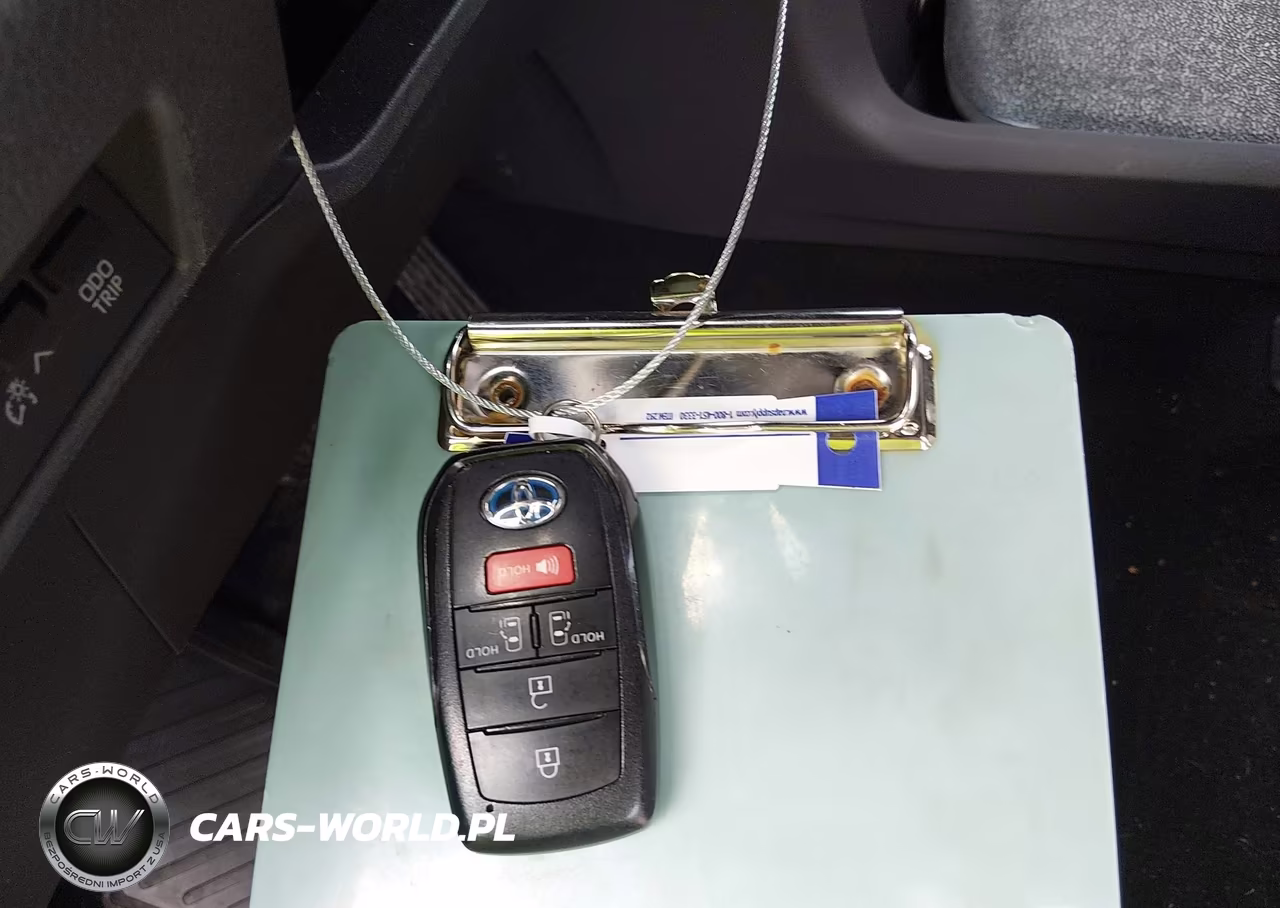 2022 Toyota Sienna Le VIN:5TDKRKEC5NS078355 - 11