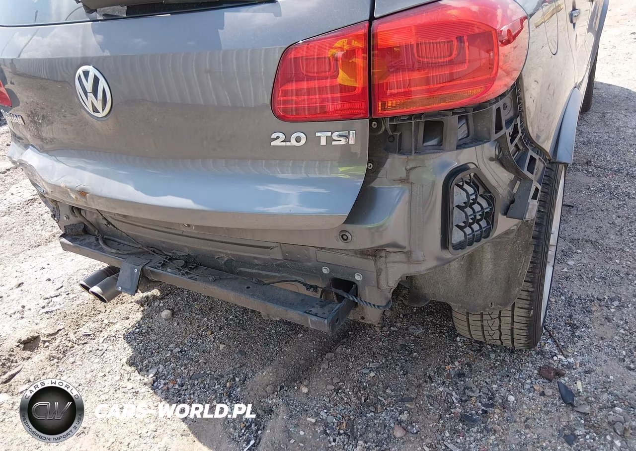 2015 Volkswagen Tiguan R-Line VIN:WVGAV7AX2FW068716 - 6