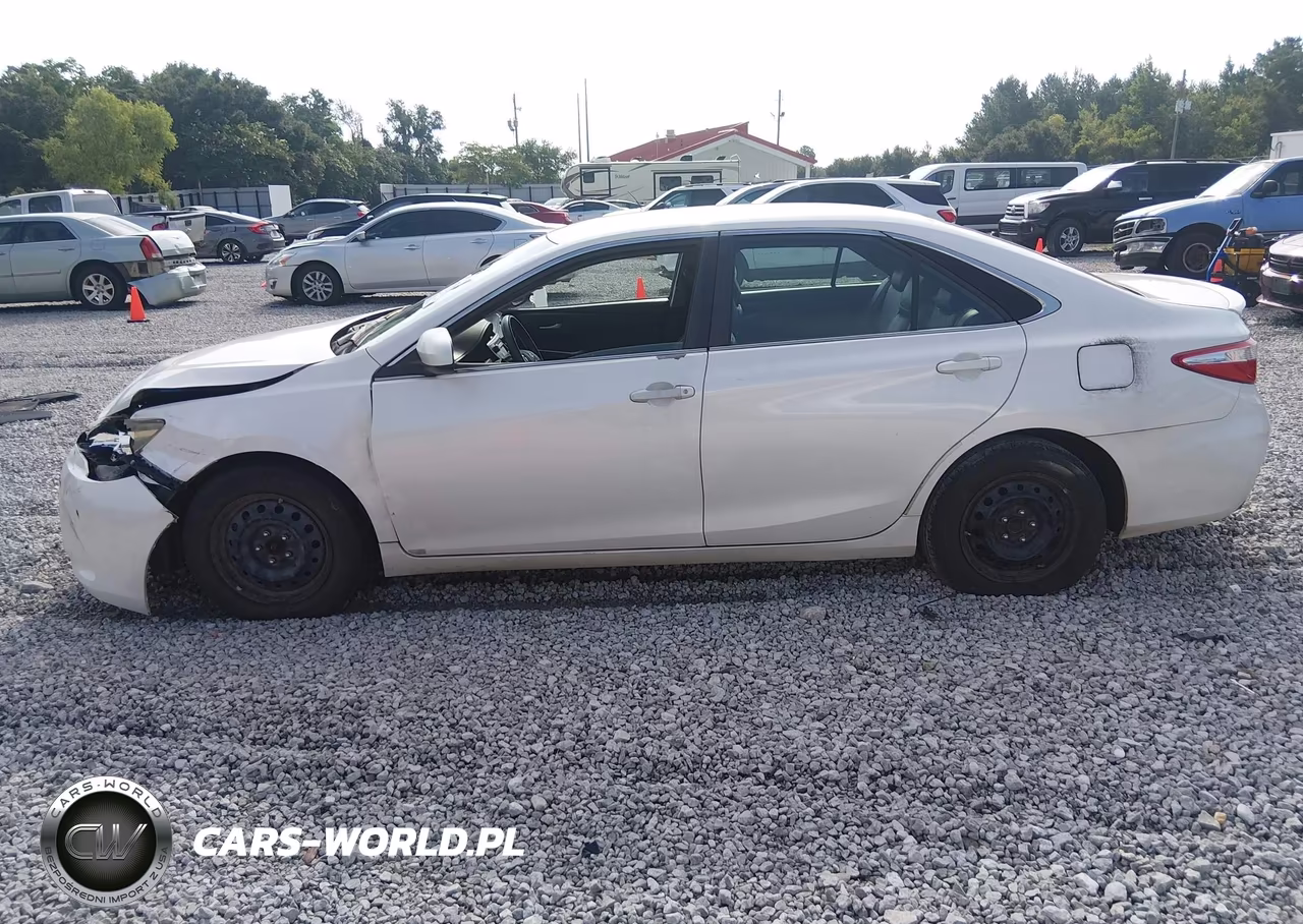 2015 Toyota Camry Se VIN:4T1BF1FK2FU056704 - 14