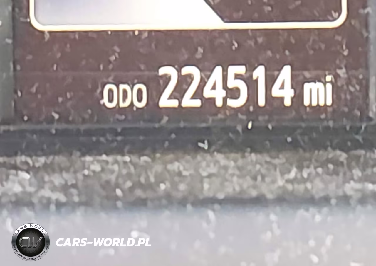2015 Toyota Camry Se VIN:4T1BF1FK2FU056704 - 15