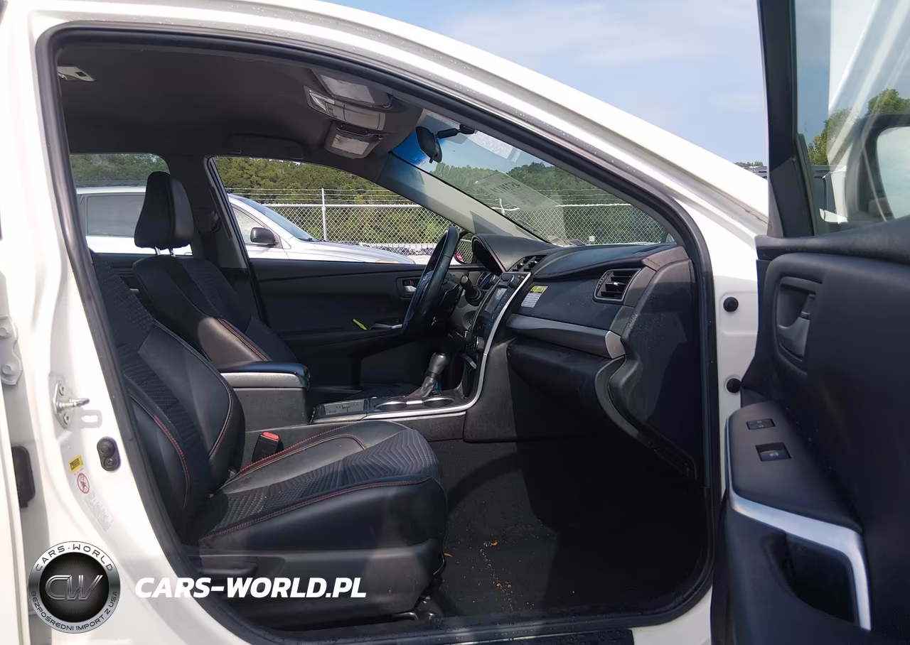 2015 Toyota Camry Se VIN:4T1BF1FK2FU056704 - 5