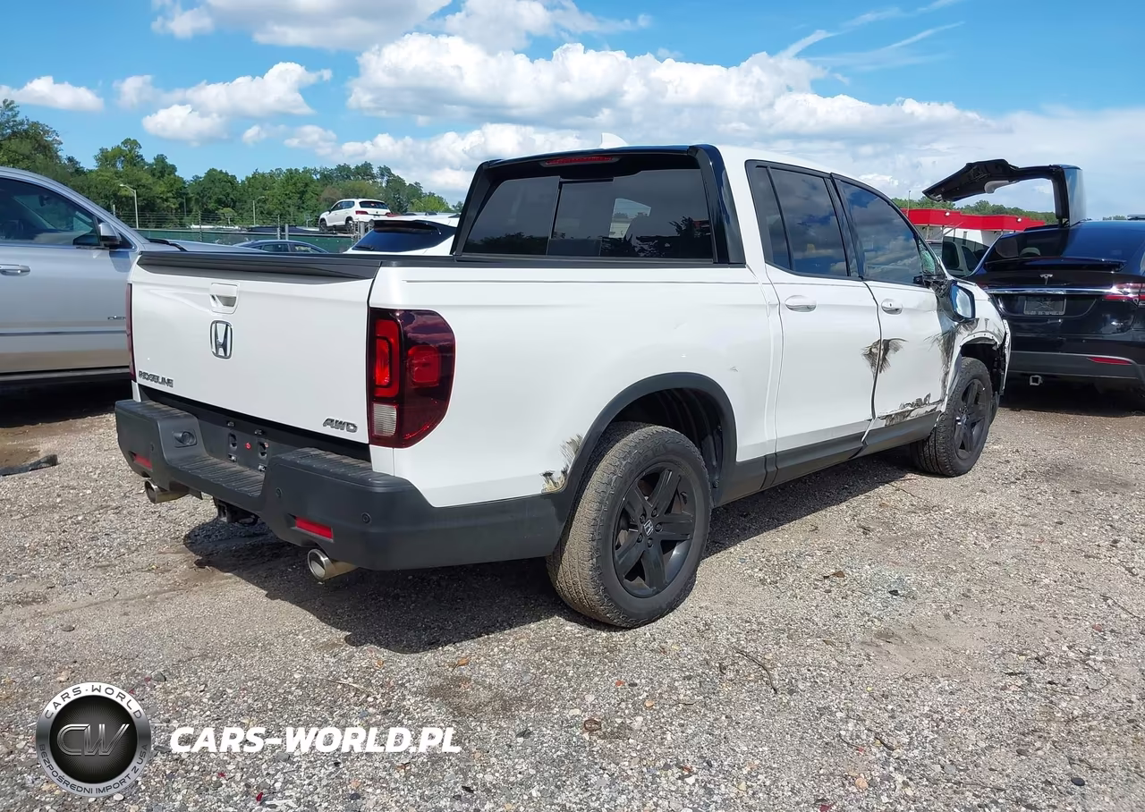 2021 Honda Ridgeline Black Edition VIN:5FPYK3F83MB006949 - 4