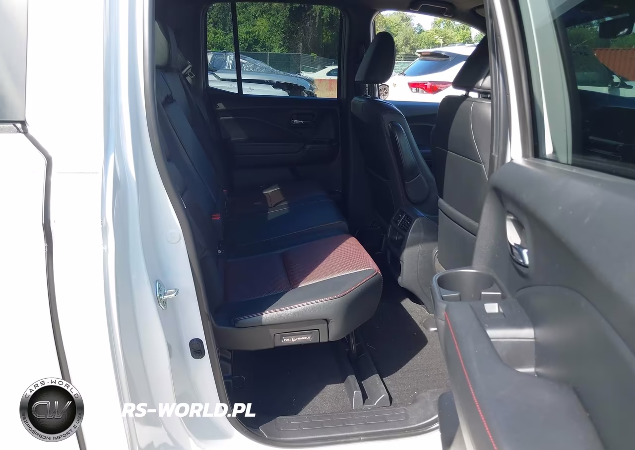 2021 Honda Ridgeline Black Edition VIN:5FPYK3F83MB006949 - 8