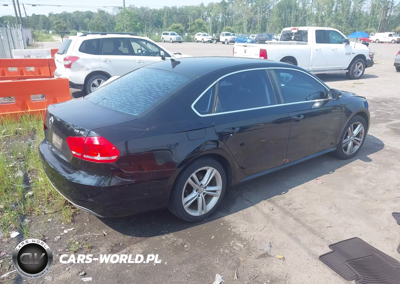 2014 Volkswagen Passat 1.8T Se VIN:1VWBT7A3XEC074563 - 4