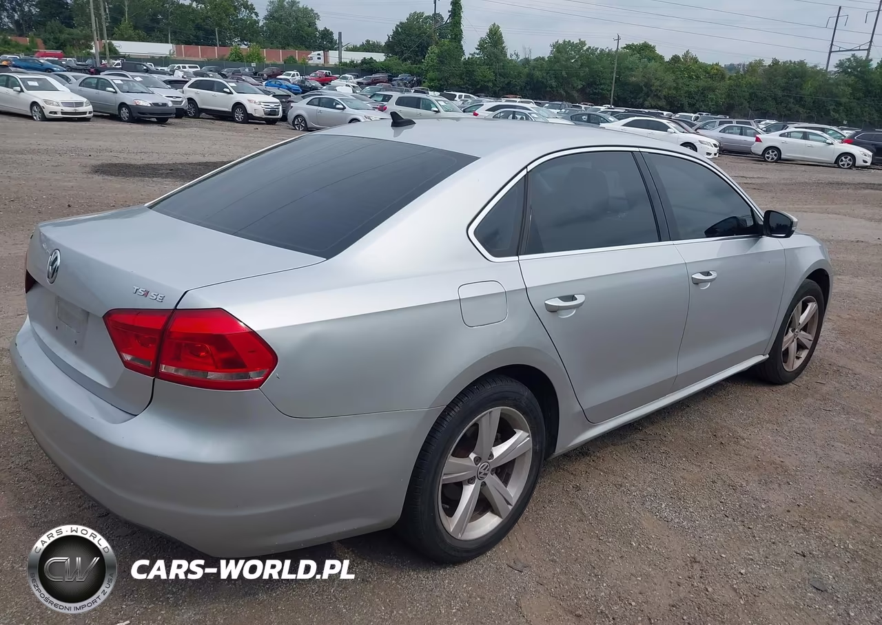 2014 Volkswagen Passat 1.8T Se VIN:1VWBT7A31EC067064 - 4
