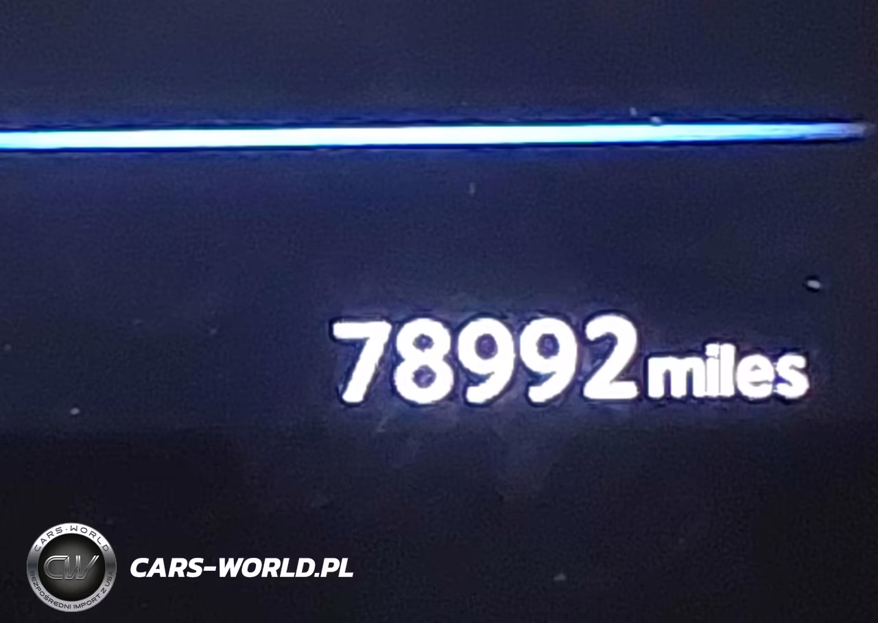 2018 Nissan Rogue S VIN:5N1AT2MV7JC825977 - 15