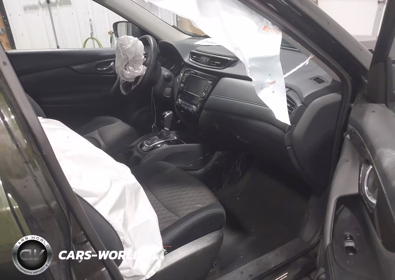 2018 Nissan Rogue S VIN:5N1AT2MV7JC825977 - 5