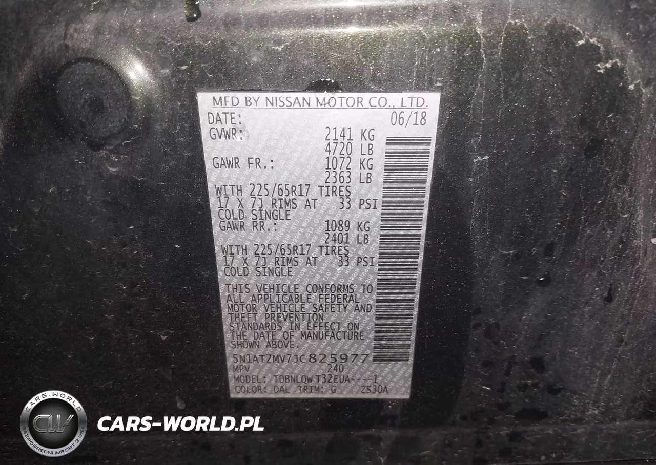 2018 Nissan Rogue S VIN:5N1AT2MV7JC825977 - 9