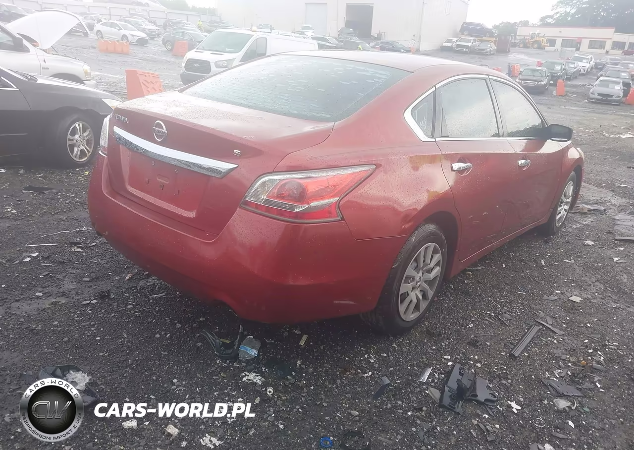 2014 Nissan Altima 2.5 S VIN:1N4AL3APXEN366783 - 4