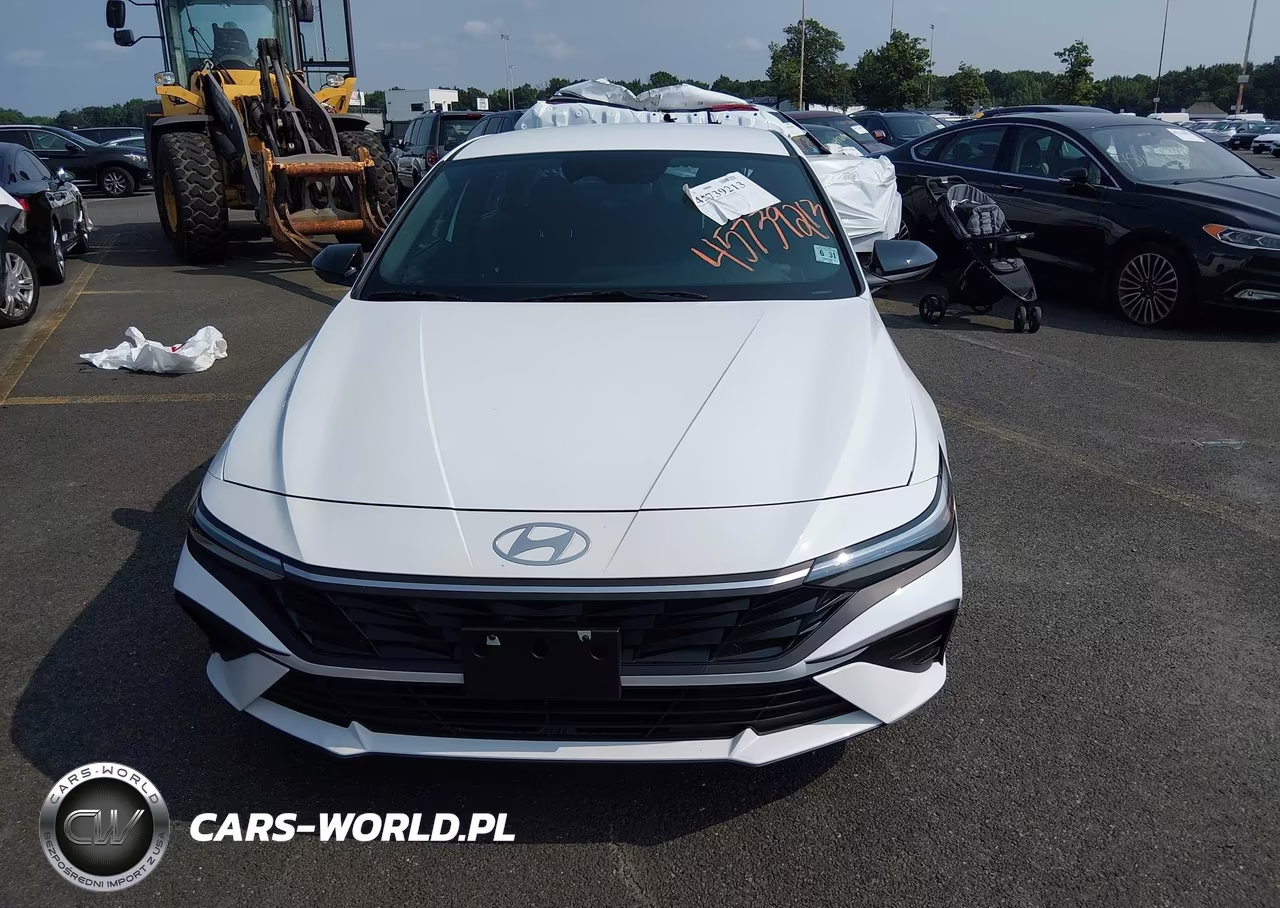 2026 Hyundai Elantra Sel Sport VIN:KMHLM4DG2TU251028 - 12