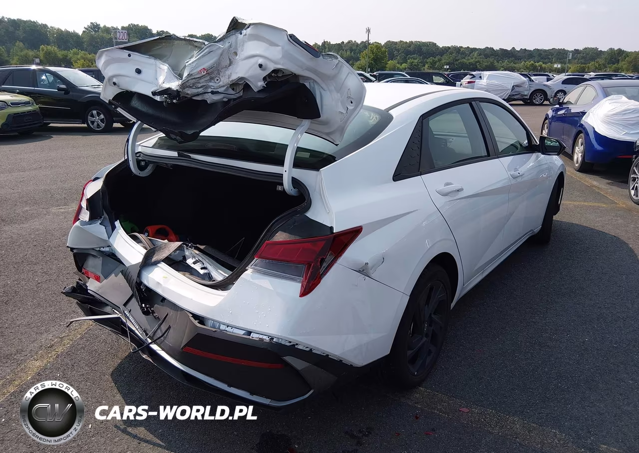 2026 Hyundai Elantra Sel Sport VIN:KMHLM4DG2TU251028 - 4
