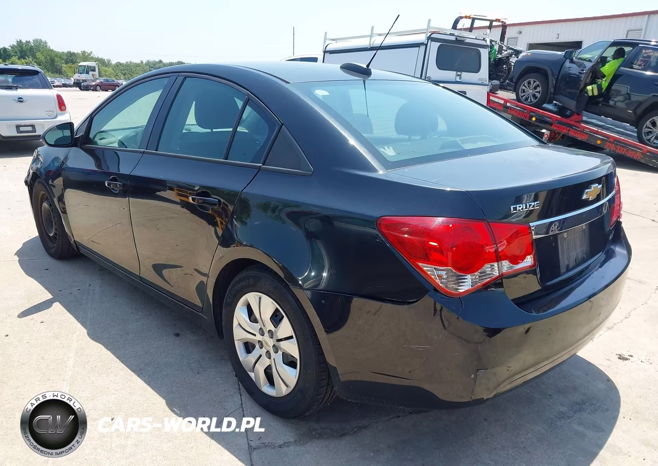 2015 Chevrolet Cruze Ls Auto VIN:1G1PA5SHXF7210500 - 3