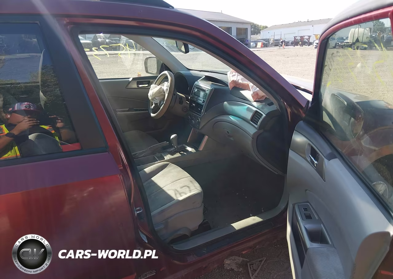 2010 Subaru Forester 2.5X Premium VIN:JF2SH6CCXAH711588 - 5