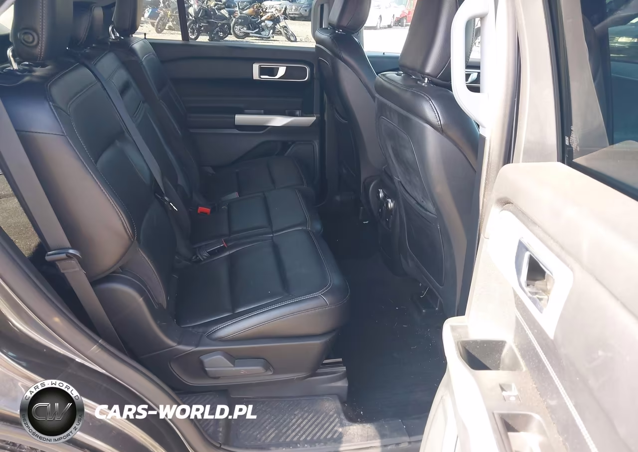 2020 Ford Explorer Xlt VIN:1FMSK8DH9LGC10881 - 8
