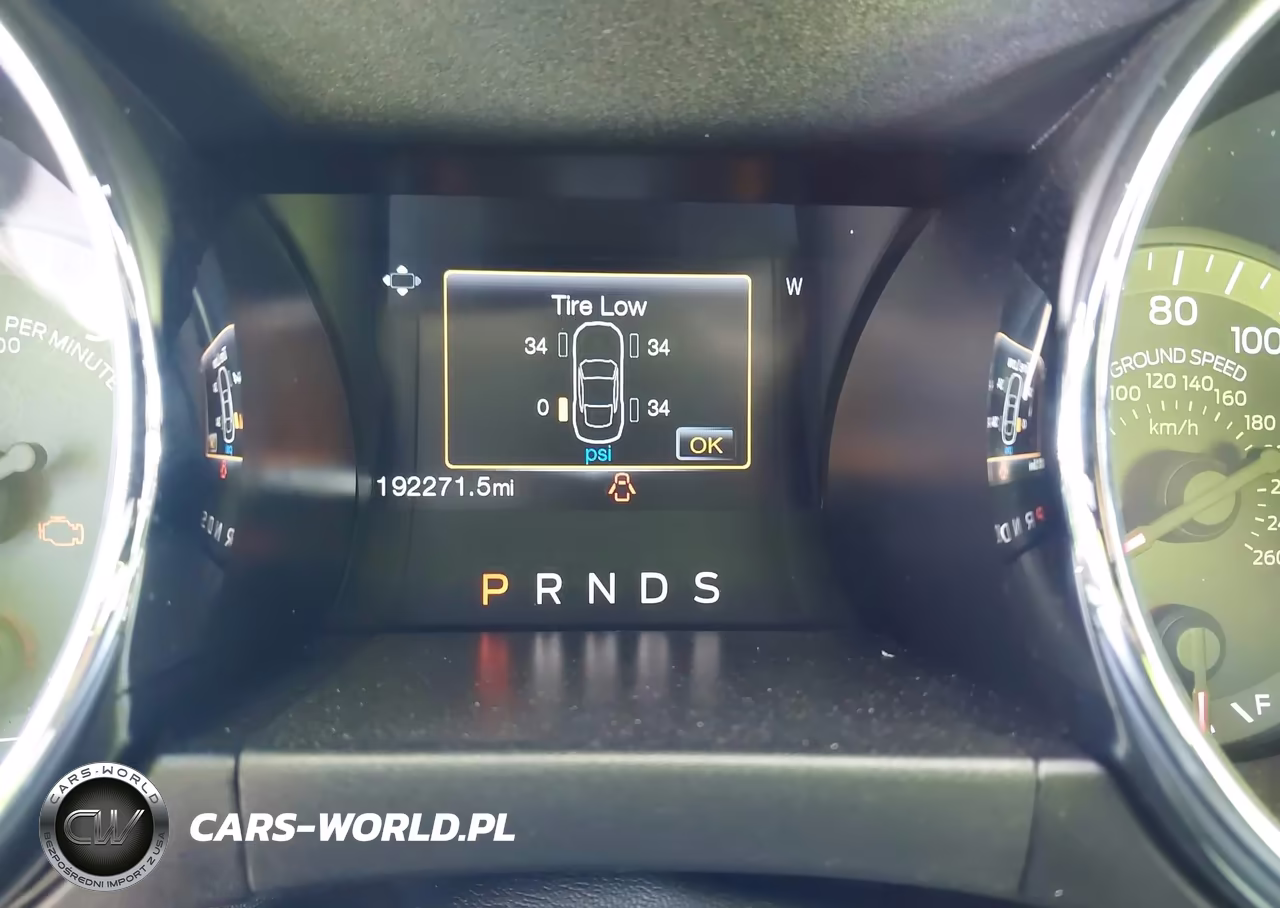 2017 Ford Mustang Ecoboost VIN:1FA6P8THXH5210440 - 15