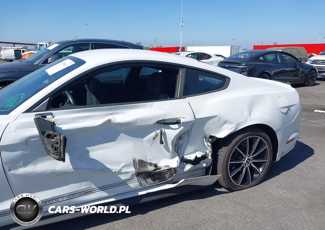 2017 Ford Mustang Ecoboost VIN:1FA6P8THXH5210440 - 6