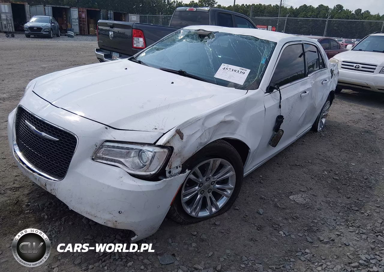 2021 Chrysler 300 Touring L VIN:2C3CCAAG4MH516048 - 2