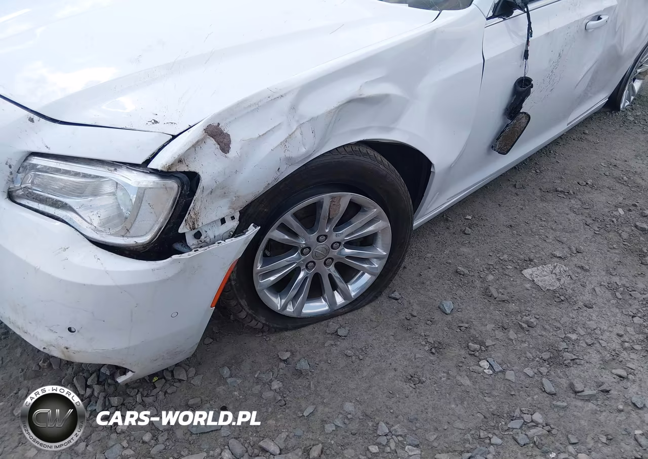 2021 Chrysler 300 Touring L VIN:2C3CCAAG4MH516048 - 20