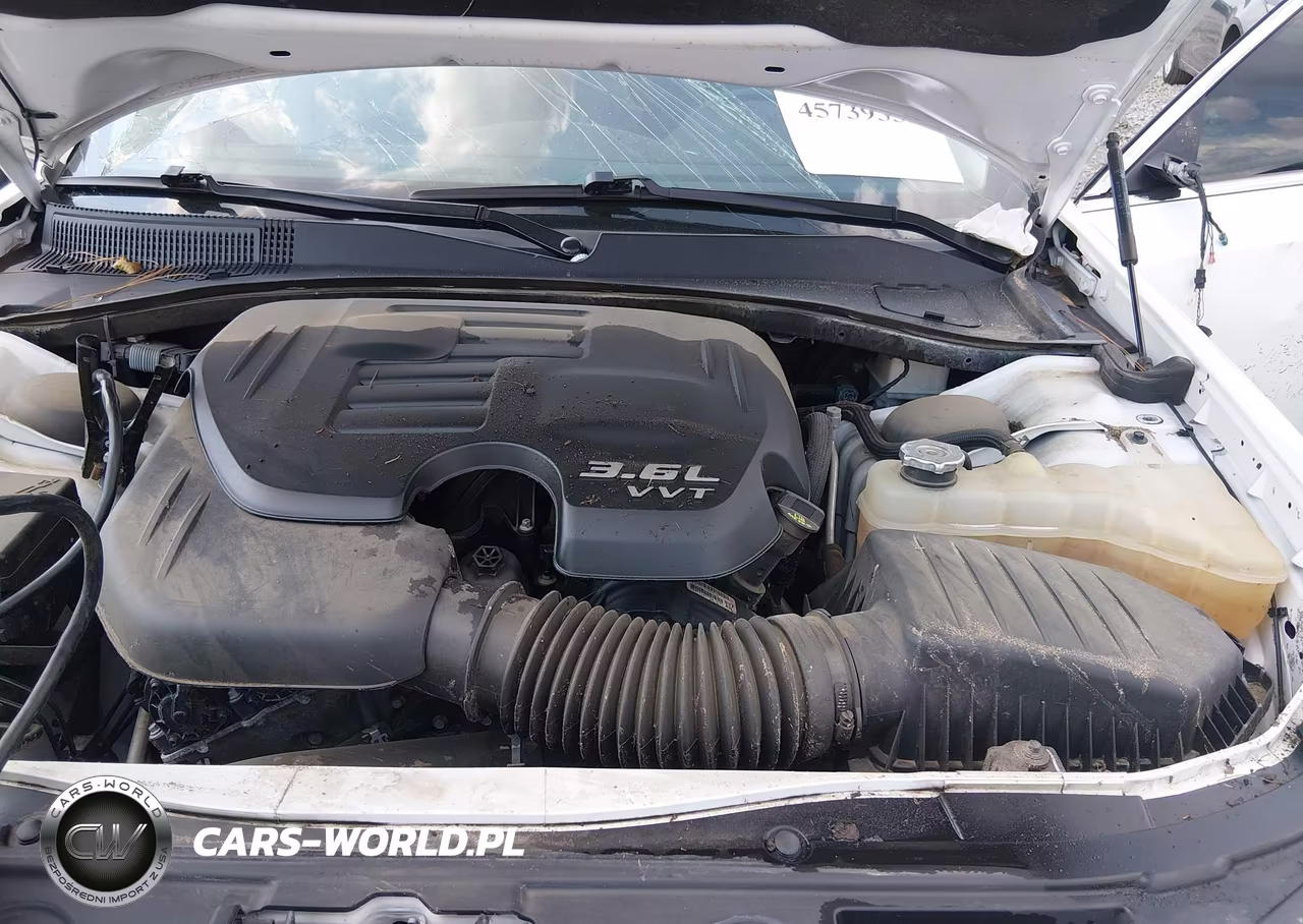 2021 Chrysler 300 Touring L VIN:2C3CCAAG4MH516048 - 9