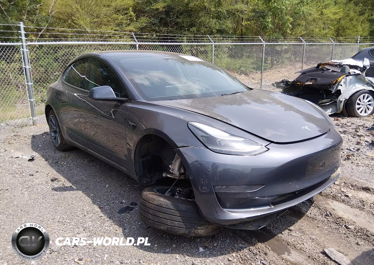 2022 Tesla Model 3 Long Range Dual Motor All-Wheel Drive