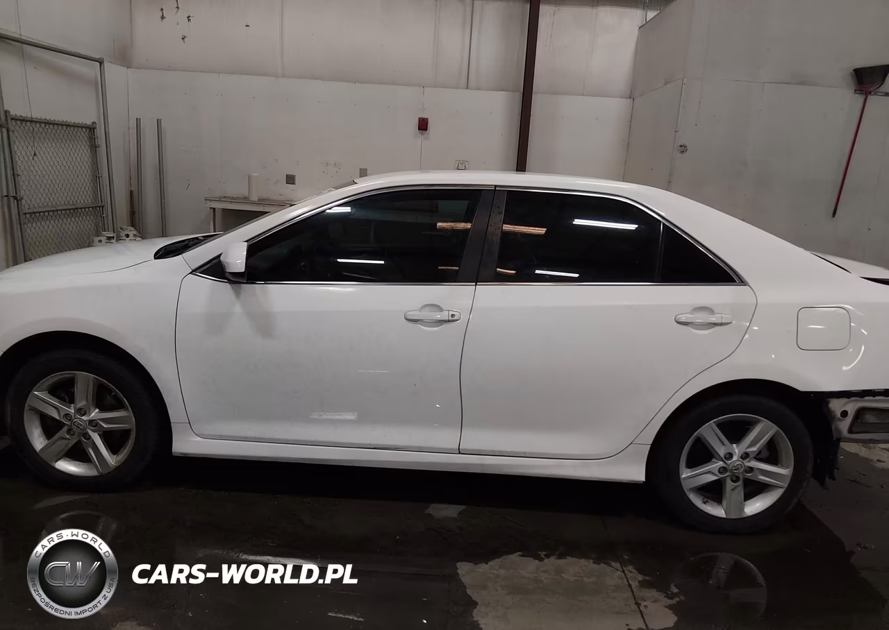 2013 Toyota Camry Se VIN:4T1BF1FK2DU638492 - 15