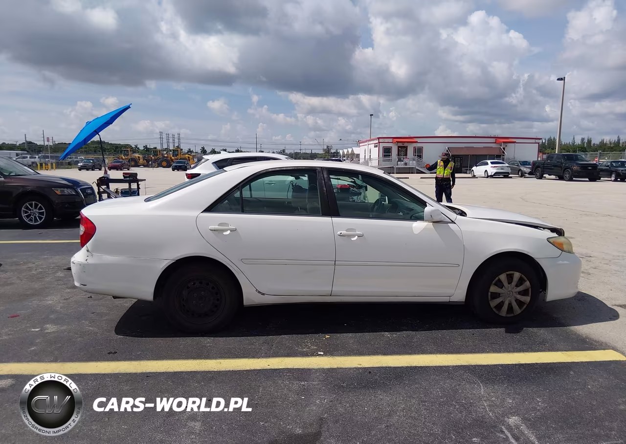 2004 Toyota Camry Le VIN:4T1BE32K34U288780 - 13