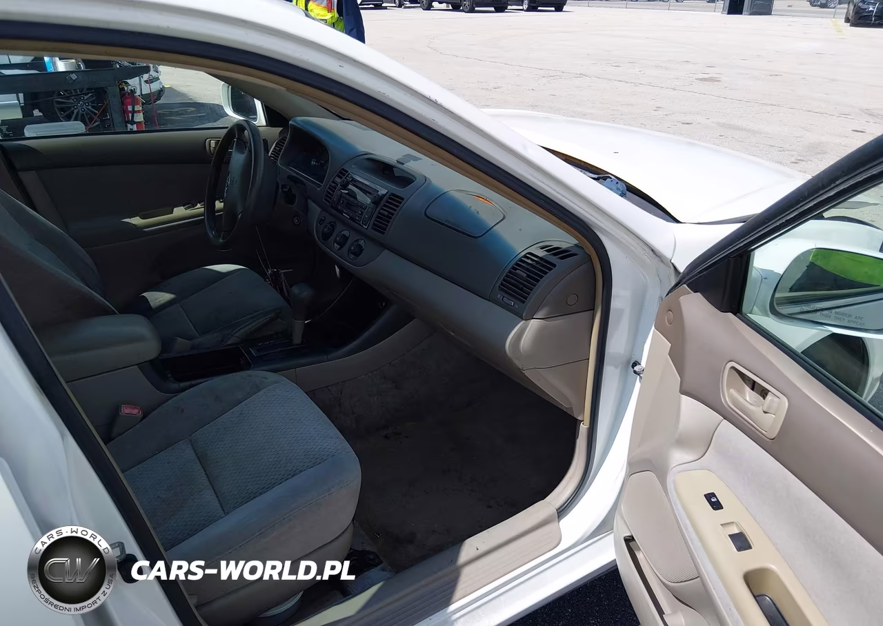 2004 Toyota Camry Le VIN:4T1BE32K34U288780 - 5