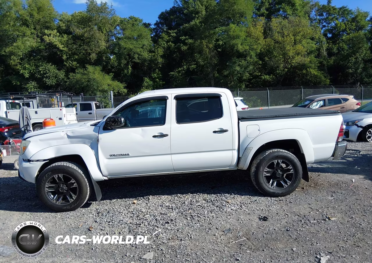 2013 Toyota Tacoma Base V6 VIN:3TMLU4EN9DM111033 - 14