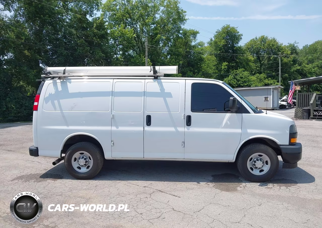 2019 Chevrolet Express 2500 Work Van VIN:1GCWGAFP2K1366183 - 13