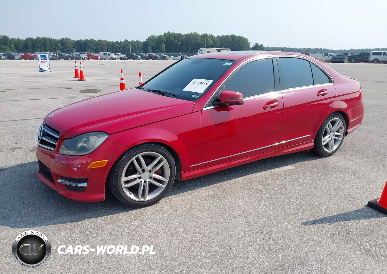 2014 Mercedes-Benz C 250 Sport VIN:WDDGF4HB5ER312043 - 2