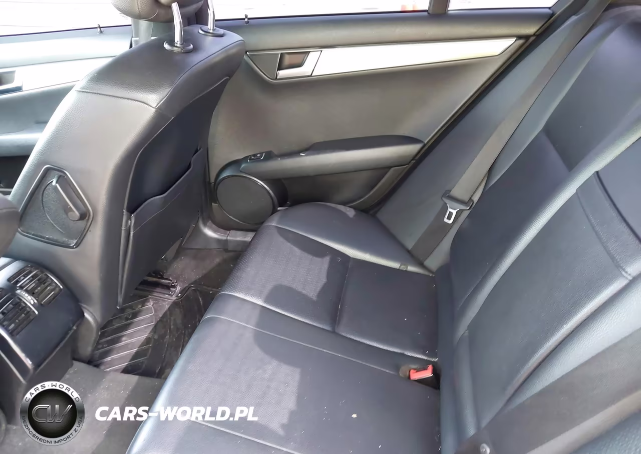 2014 Mercedes-Benz C 250 Sport VIN:WDDGF4HB5ER312043 - 8