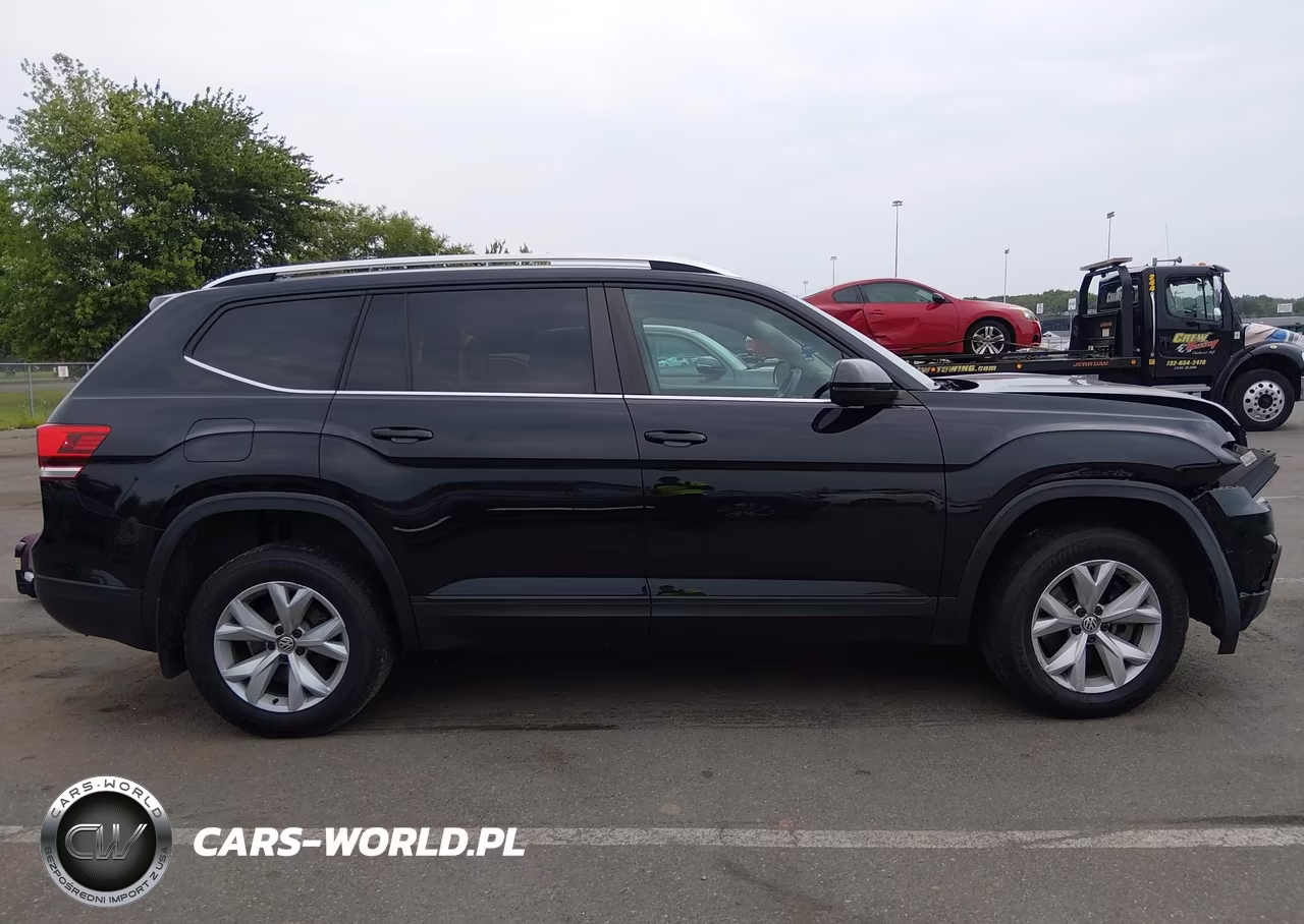 2018 Volkswagen Atlas 2.0T S VIN:1V2AP2CA1JC598288 - 13