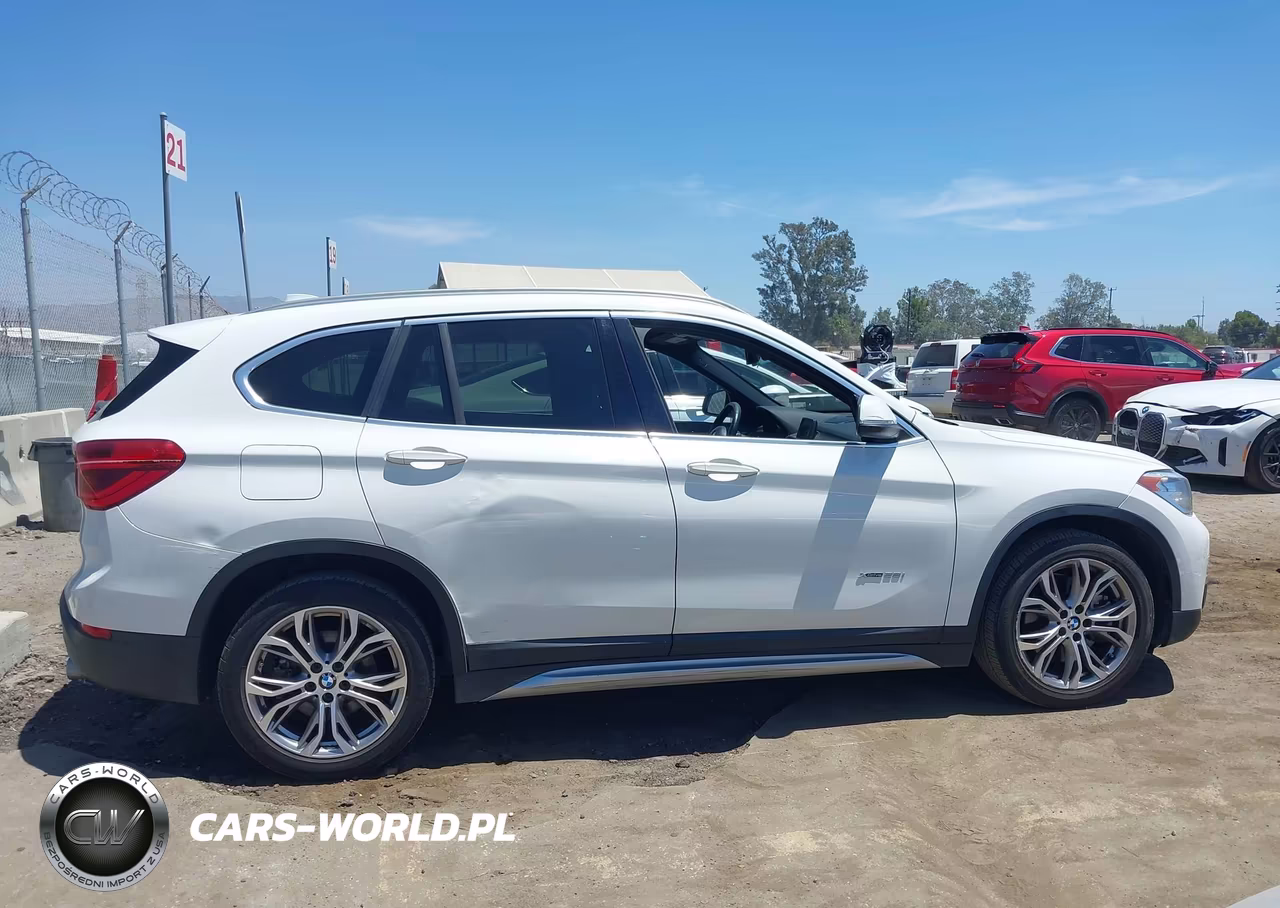 2017 BMW X1 xDrive28I VIN:WBXHT3C35H5F78309 - 13