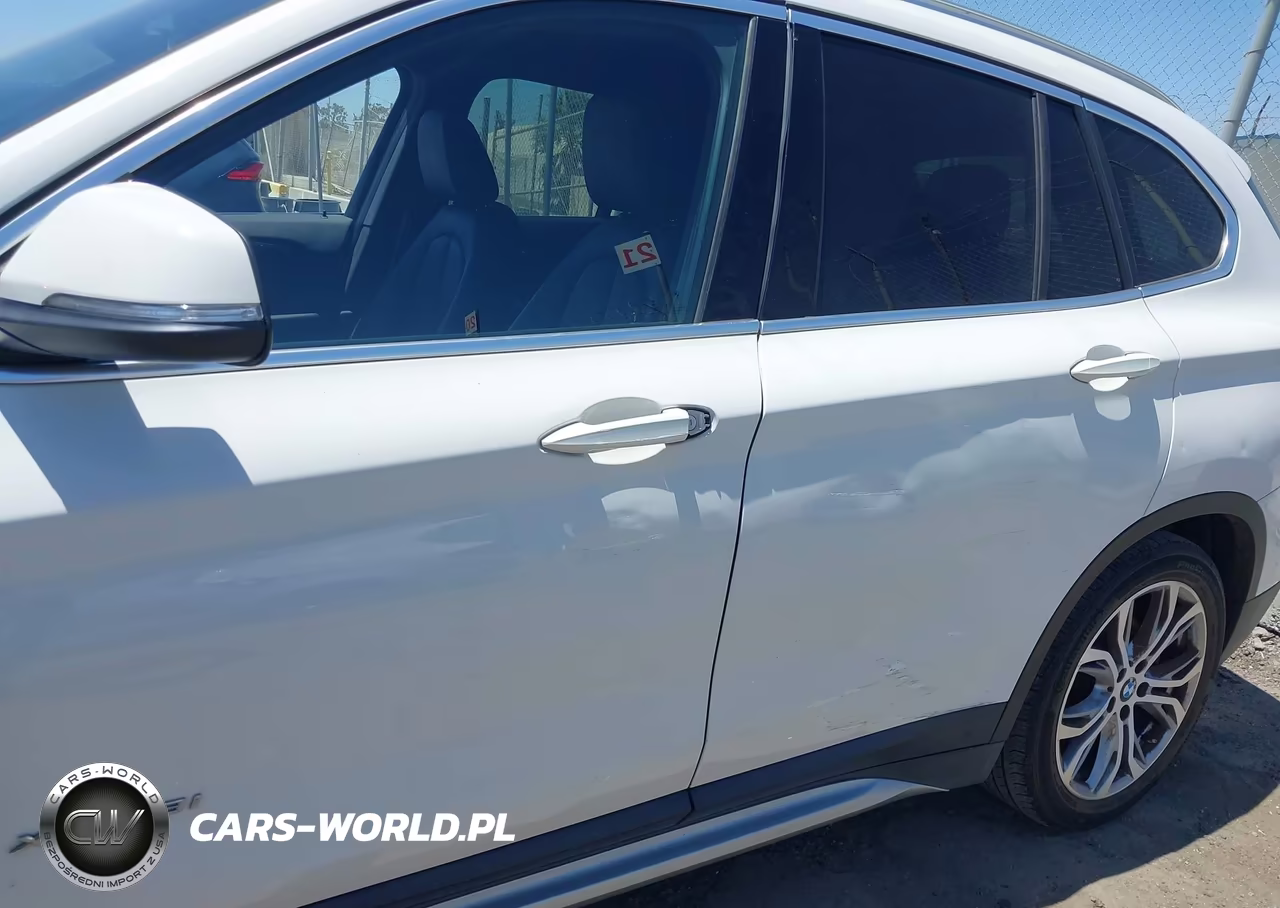 2017 BMW X1 xDrive28I VIN:WBXHT3C35H5F78309 - 6