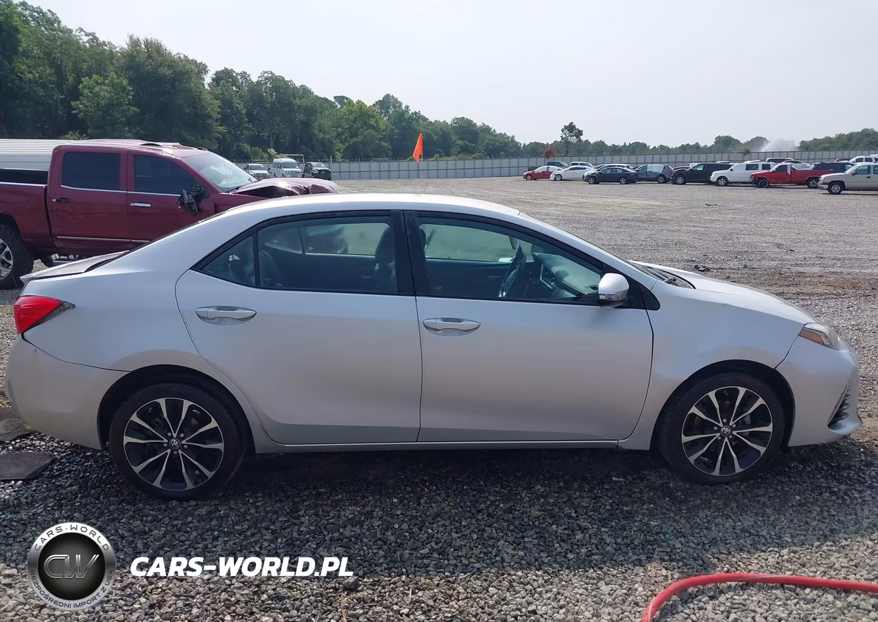 2018 Toyota Corolla Se VIN:2T1BURHE1JC985658 - 13