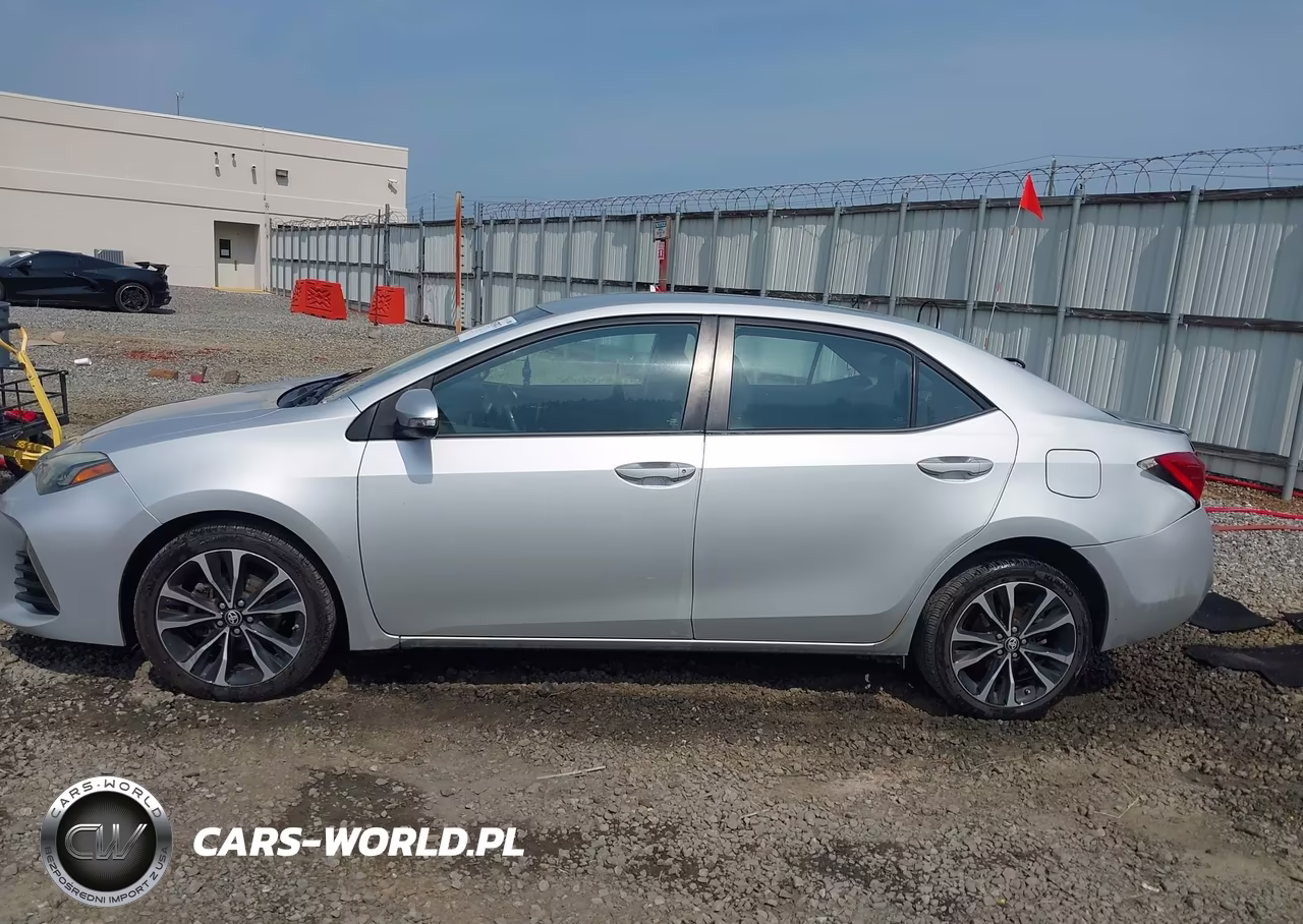 2018 Toyota Corolla Se VIN:2T1BURHE1JC985658 - 14