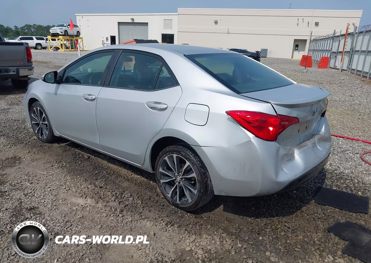 2018 Toyota Corolla Se VIN:2T1BURHE1JC985658 - 3