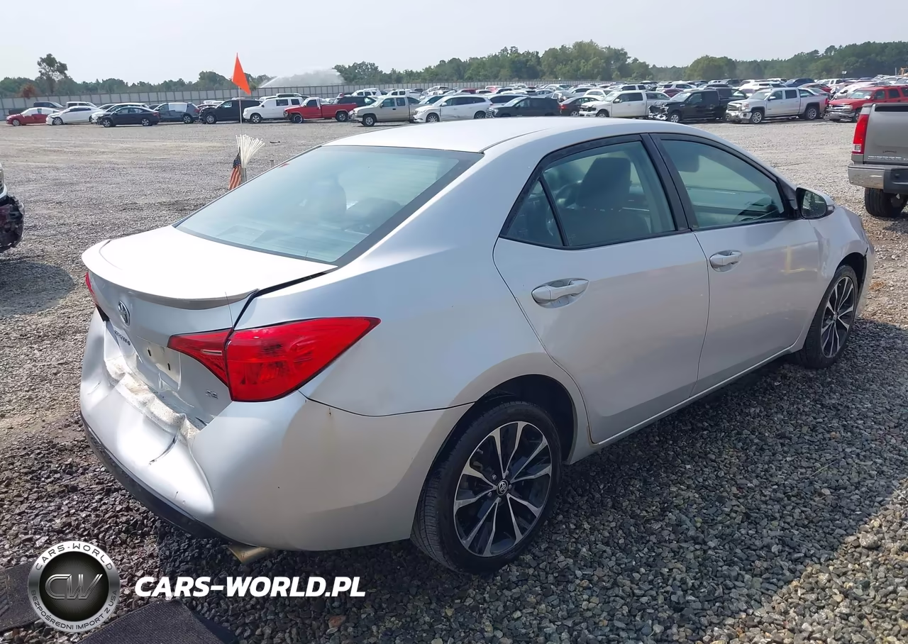 2018 Toyota Corolla Se VIN:2T1BURHE1JC985658 - 4