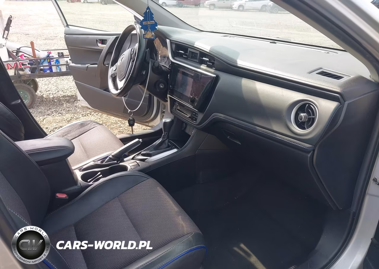 2018 Toyota Corolla Se VIN:2T1BURHE1JC985658 - 5