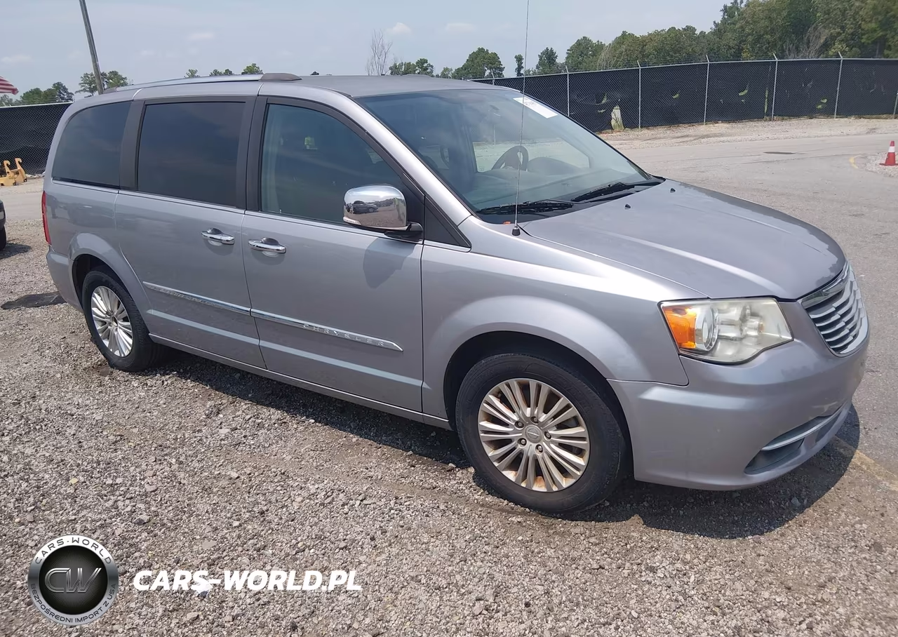 2016 Chrysler Town & Country Limited – zdjęcie 1 z 11