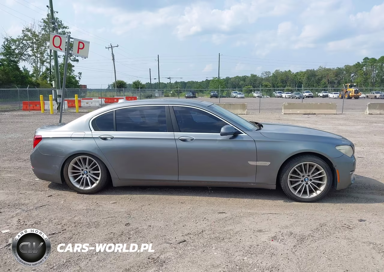 2014 BMW Alpina B7 VIN:WBAYE8C55ED134882 - 13