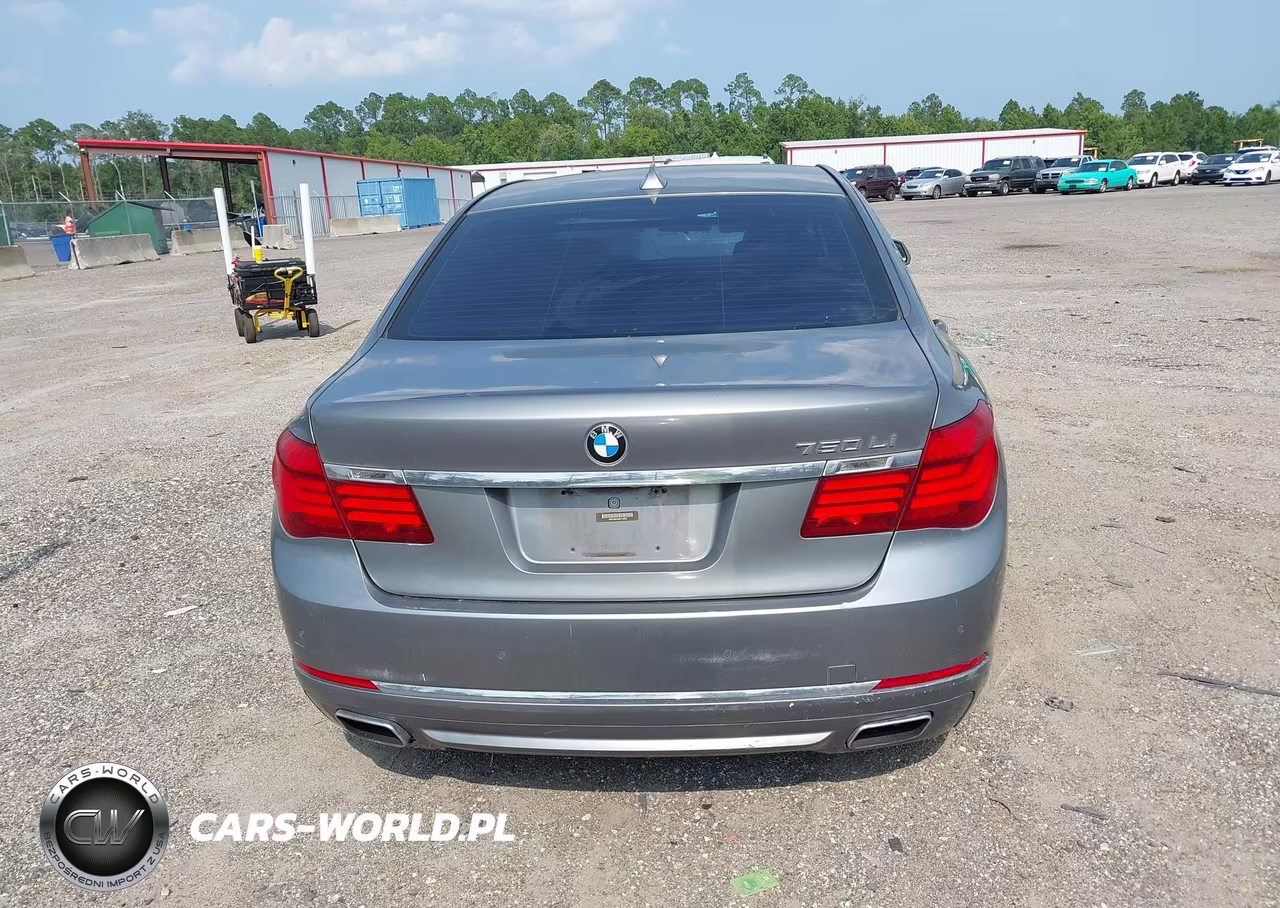 2014 BMW Alpina B7 VIN:WBAYE8C55ED134882 - 16