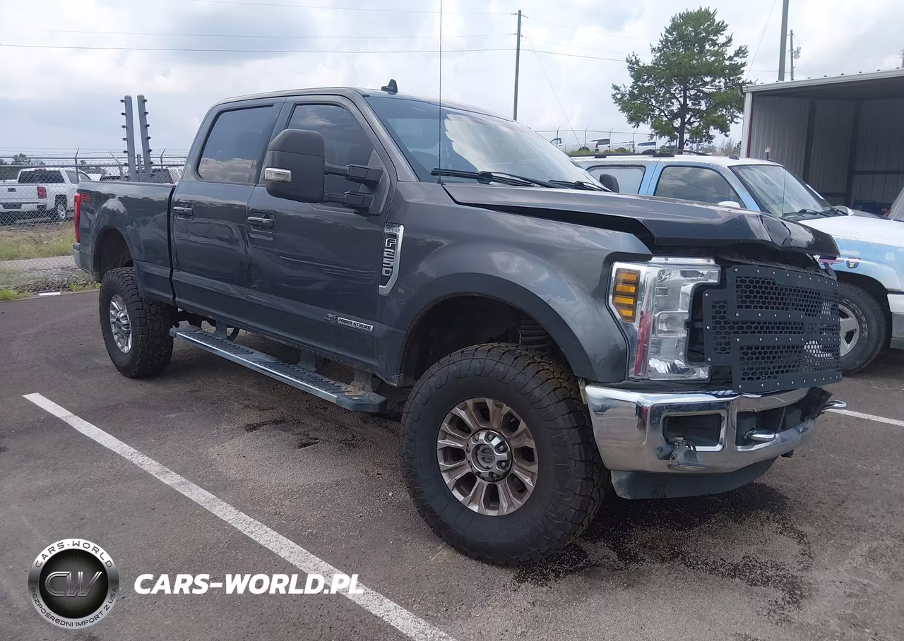 2019 Ford F-250 Lariat – zdjęcie 1 z 18