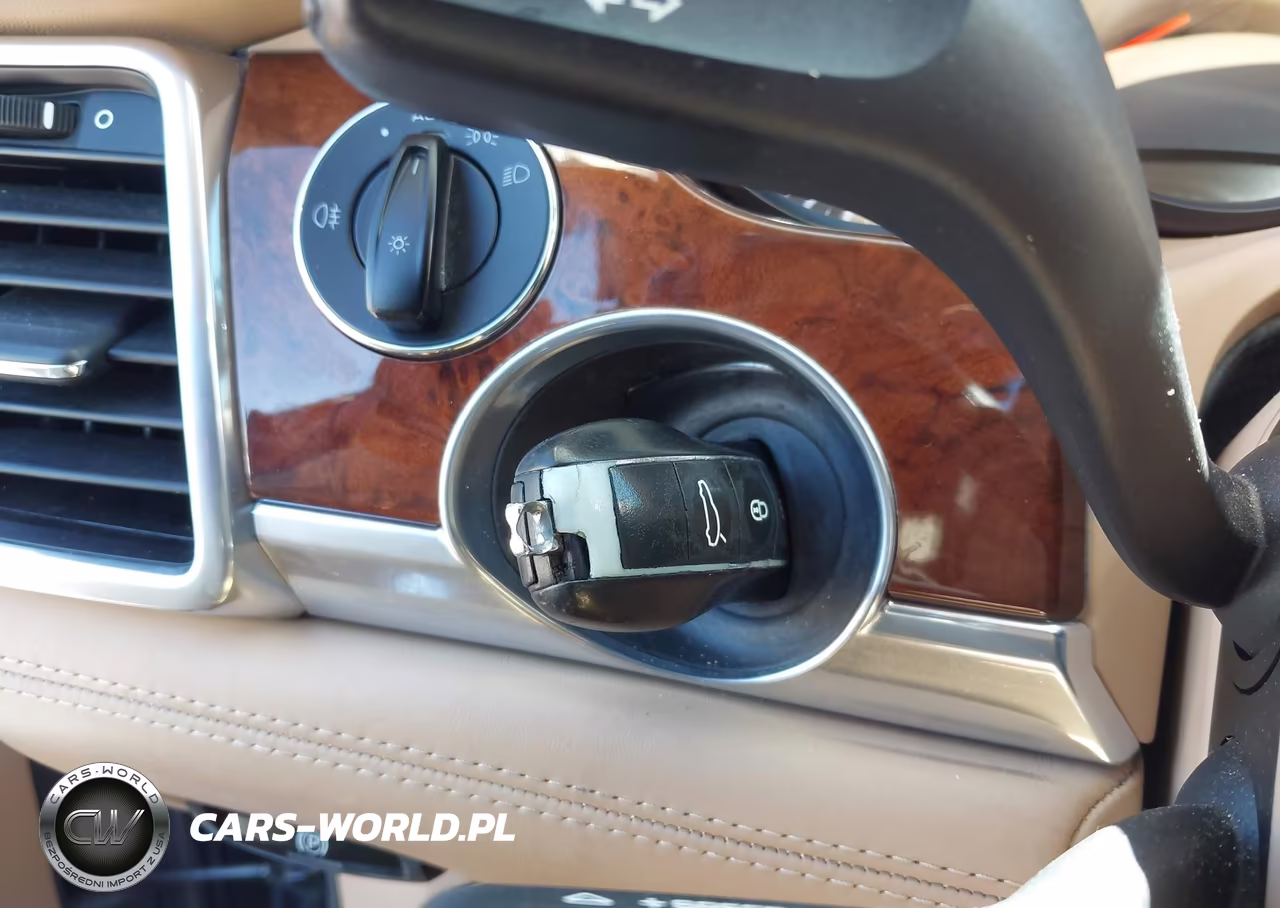 2013 Porsche Panamera Gts VIN:WP0AF2A75DL075307 - 11