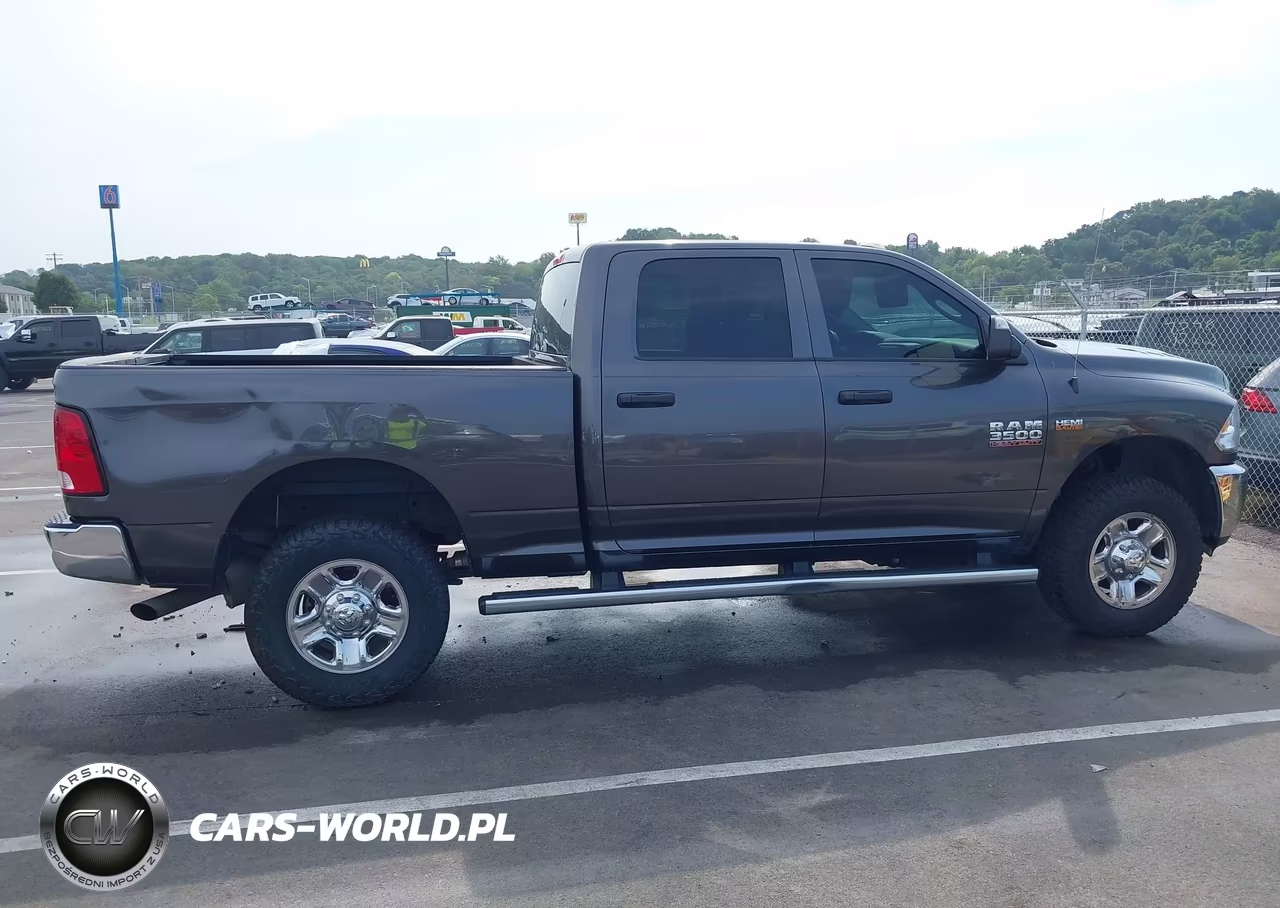 2018 Ram 3500 Tradesman 4X4 6'4 Box VIN:3C63R3CJ0JG397383 - 10