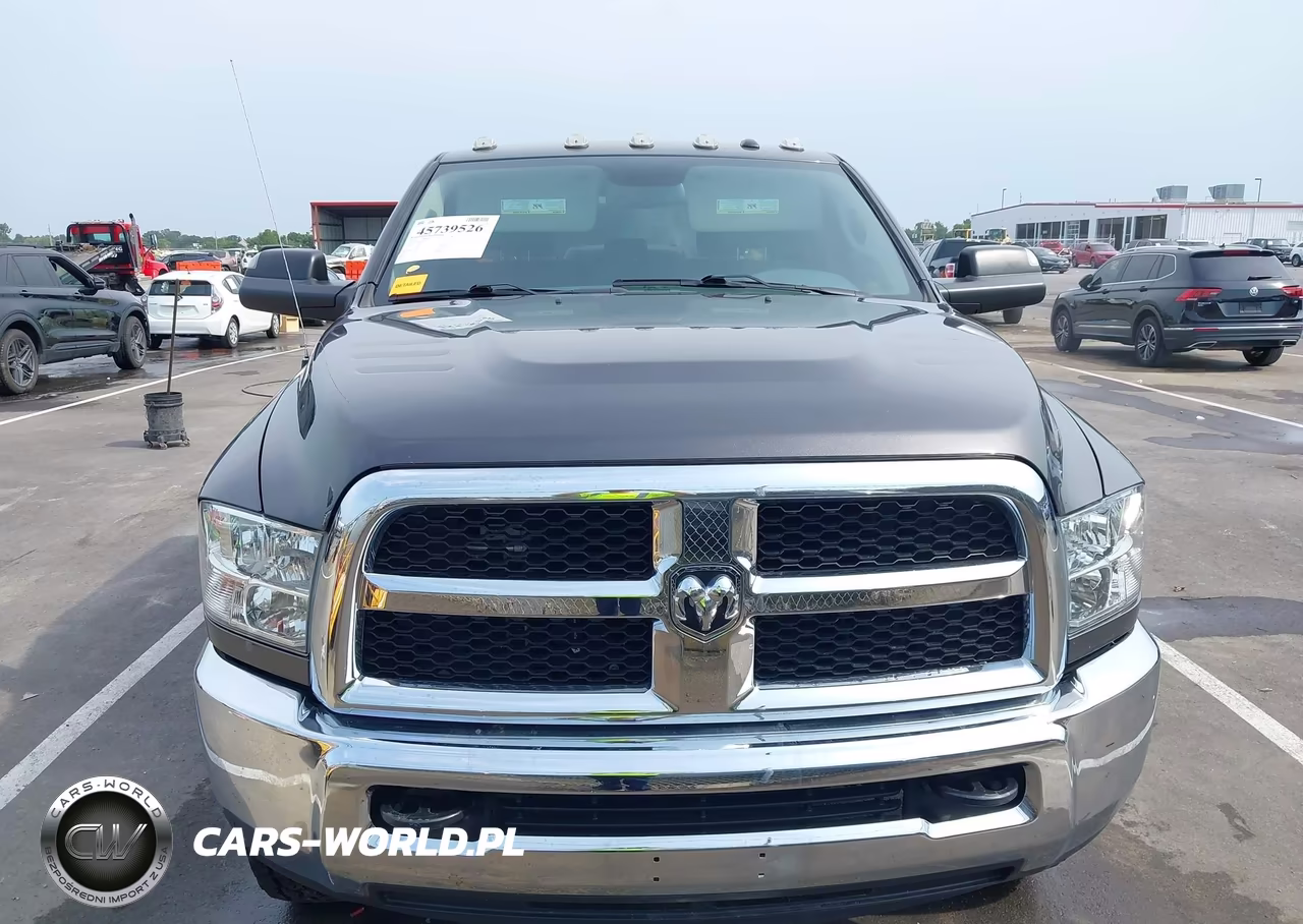 2018 Ram 3500 Tradesman 4X4 6'4 Box VIN:3C63R3CJ0JG397383 - 11