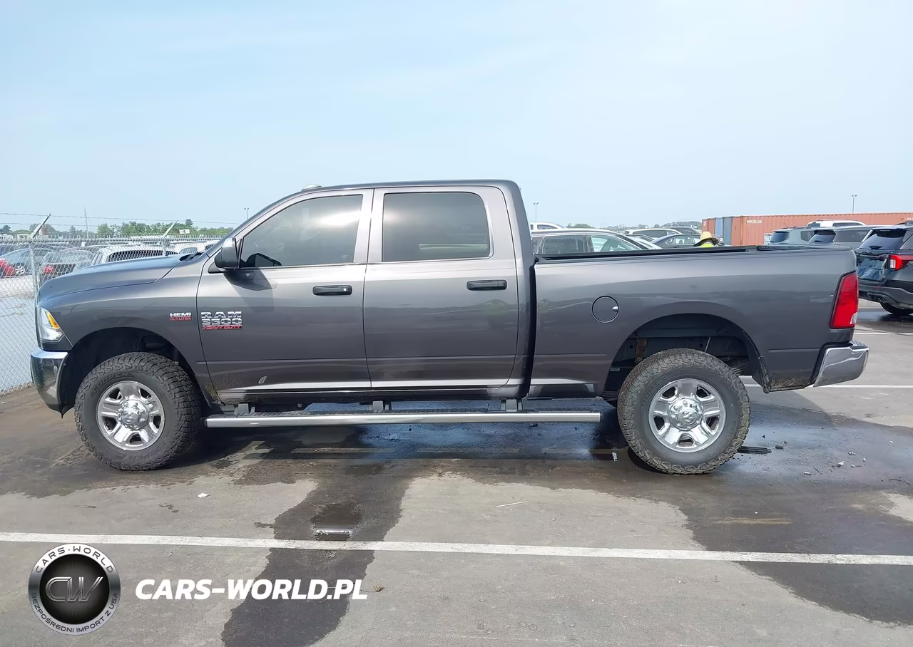 2018 Ram 3500 Tradesman 4X4 6'4 Box VIN:3C63R3CJ0JG397383 - 13