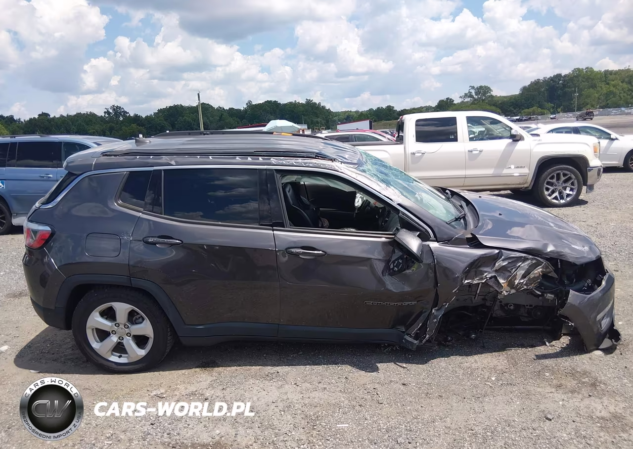 2019 Jeep Compass Latitude 4X4 VIN:3C4NJDBB1KT847236 - 13