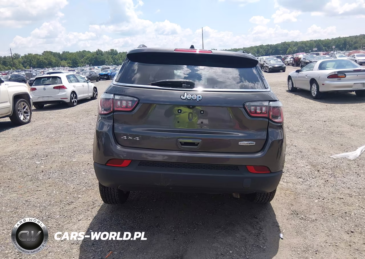 2019 Jeep Compass Latitude 4X4 VIN:3C4NJDBB1KT847236 - 16