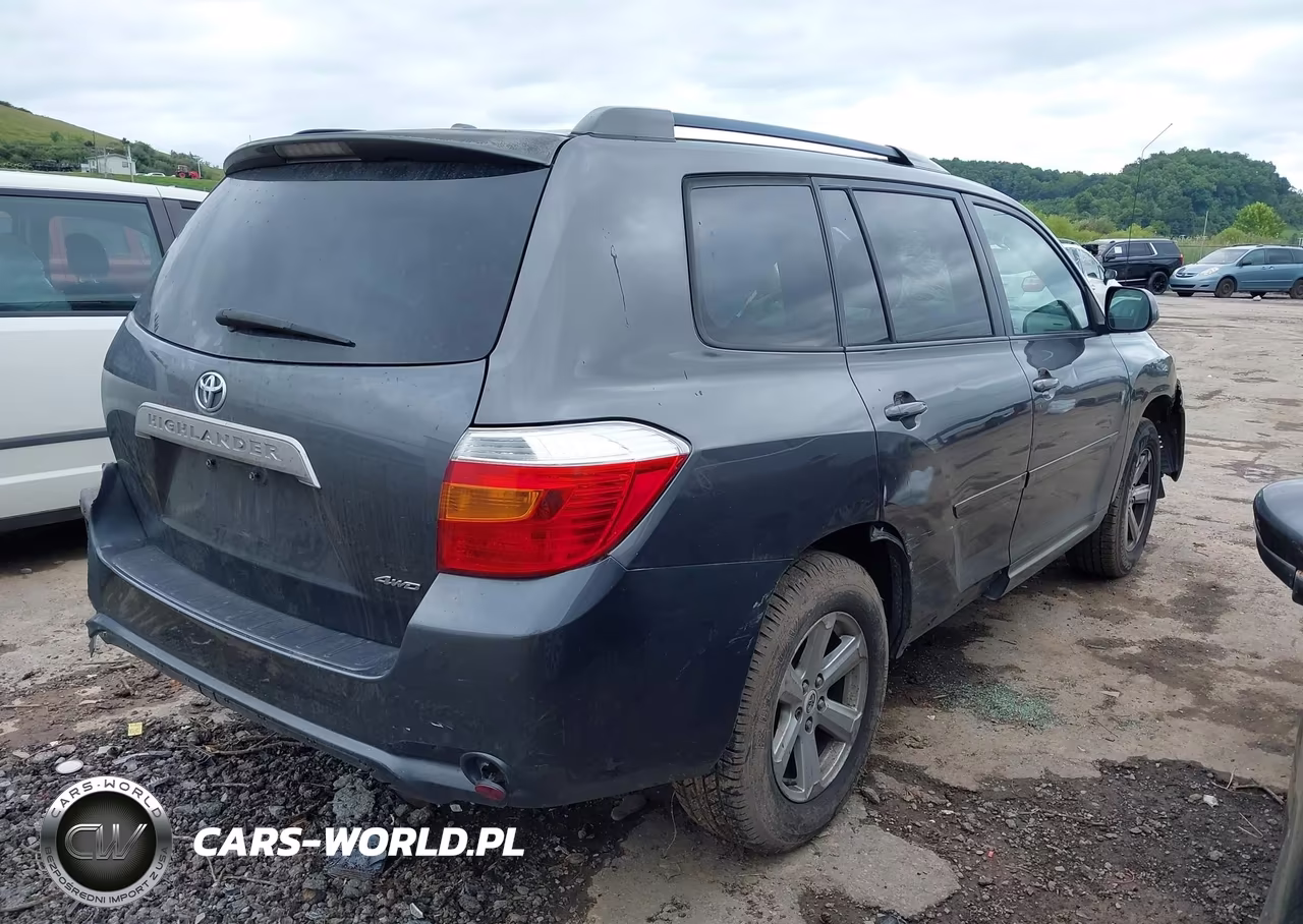 2010 Toyota Highlander Base V6 VIN:5TDBK3EH5AS002831 - 4